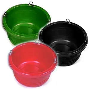 30-Qt, 3-Ring Horse and Livestock Feeder
