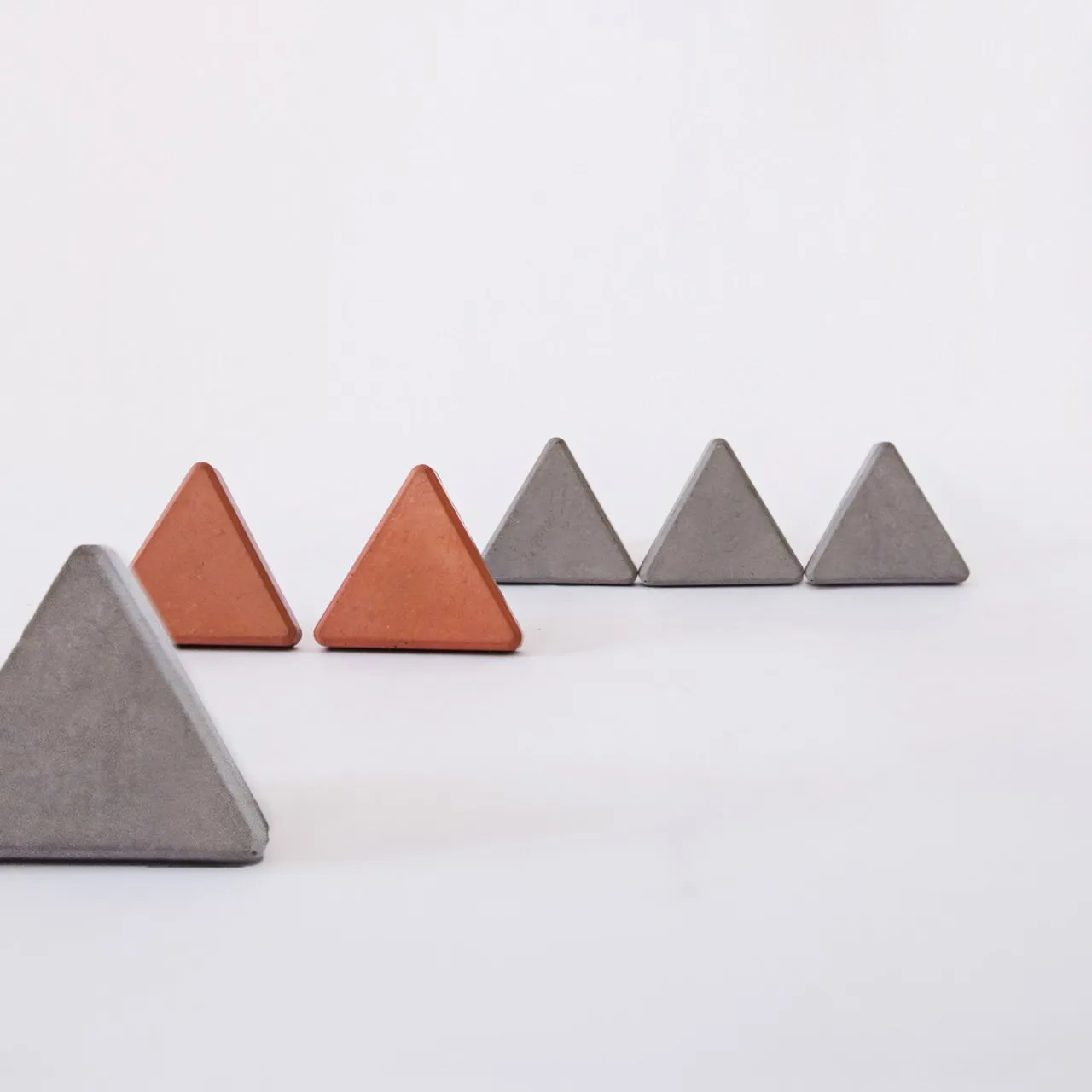 Bentu Gou-Hook Triangle Cement 57*50*45
