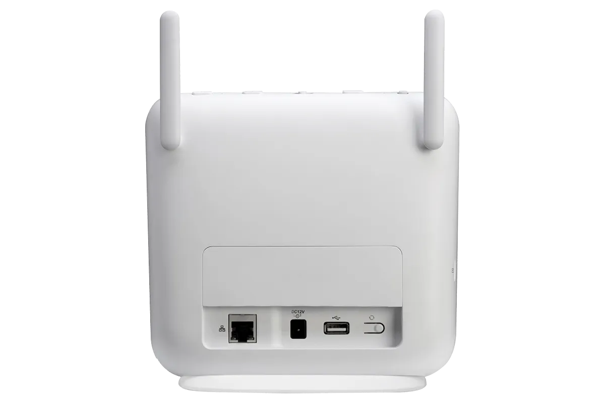 Lorex Smart Home Security Center with Two 2K Battery Cameras and Range Extender