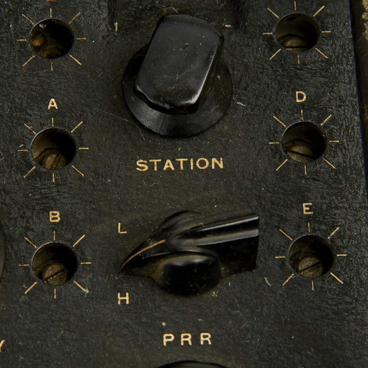 U.S. WWII B-17 Flying Fortress R-65 / APN-9 LORAN Long Range Navigation Receiver by RCA